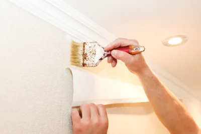 Pose de papier peint à Champnétery — revêtements muraux et toiles de verre